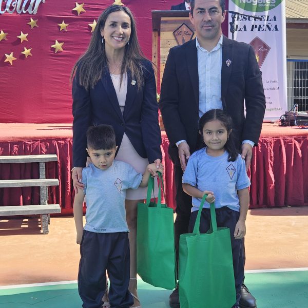 🌟 ¡Con entusiasmo y compromiso, damos inicio al año escolar 2026 en la Escuela La Peña! 🌟