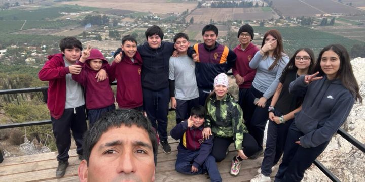 ¡Aventura y aprendizaje al aire libre en Escuela La Peña!